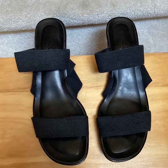 browns black sandals - Picture 9 of 9